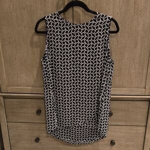 Chico's Black and White Geometric Sleeveless Blouse